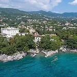 Hotel Astra