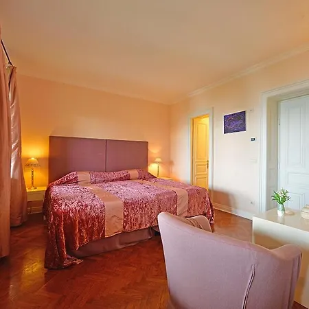 Astra Hotel
